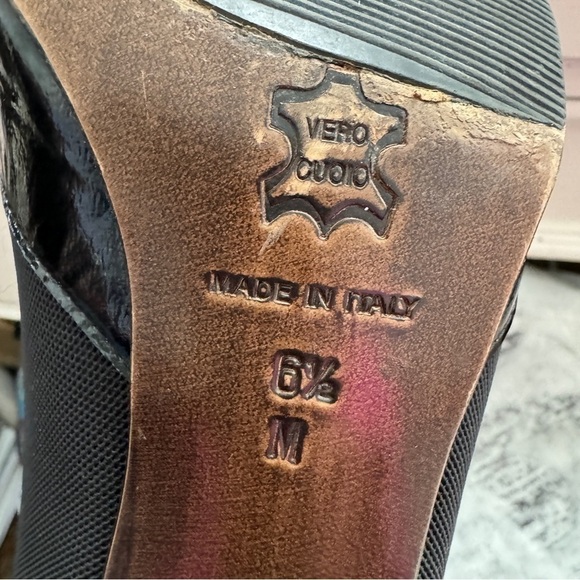 Donald J Pliner Black Patent Leather Pointy Toe Sock Ankle Boots Booties - Picture 10 of 10